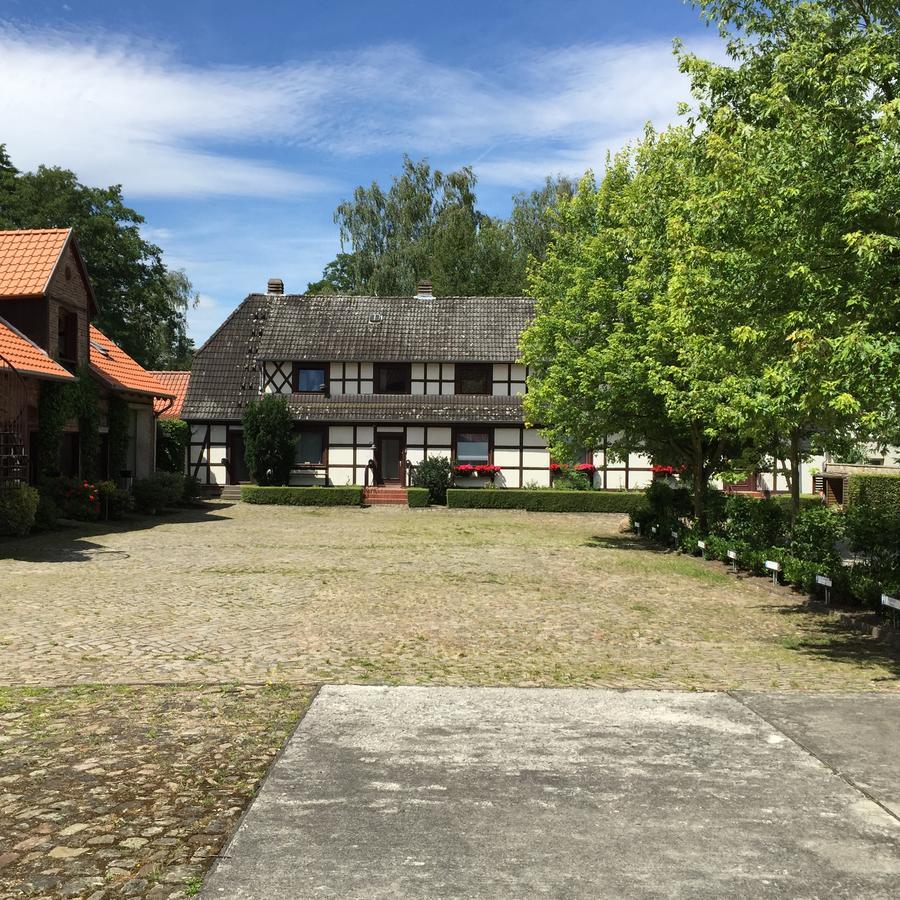 Engels Hof Wolfsburg Eksteriør billede